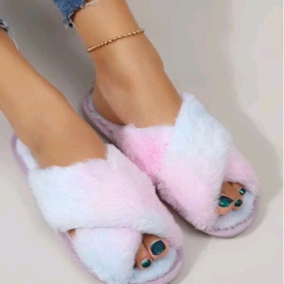 Pastel Cozy Slippers - Picture 5 of 7